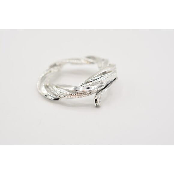 Gerry's Vintage Pin Brooch Round Wreath Silver Tone 1980s Signed BinV - Picture 6 of 12